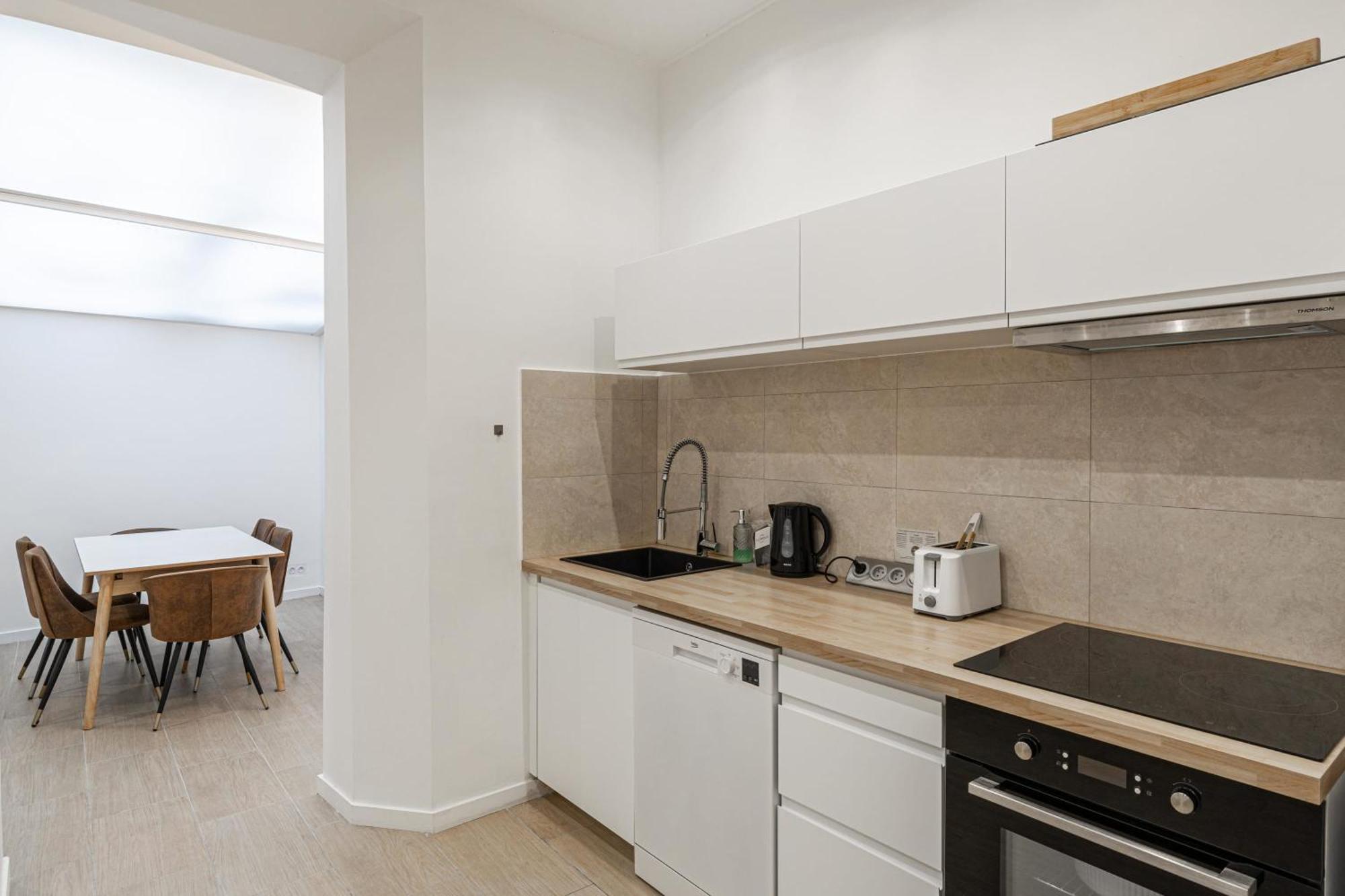 Apartment Le Windsor Avec Exterieur, Spacieux Et Chaleureux Pour Un Plaisir Partage Cannes