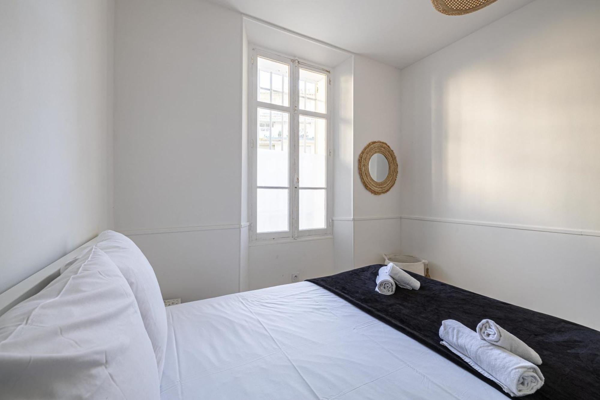 Le Windsor Avec Exterieur, Spacieux Et Chaleureux Pour Un Plaisir Partage Apartment *